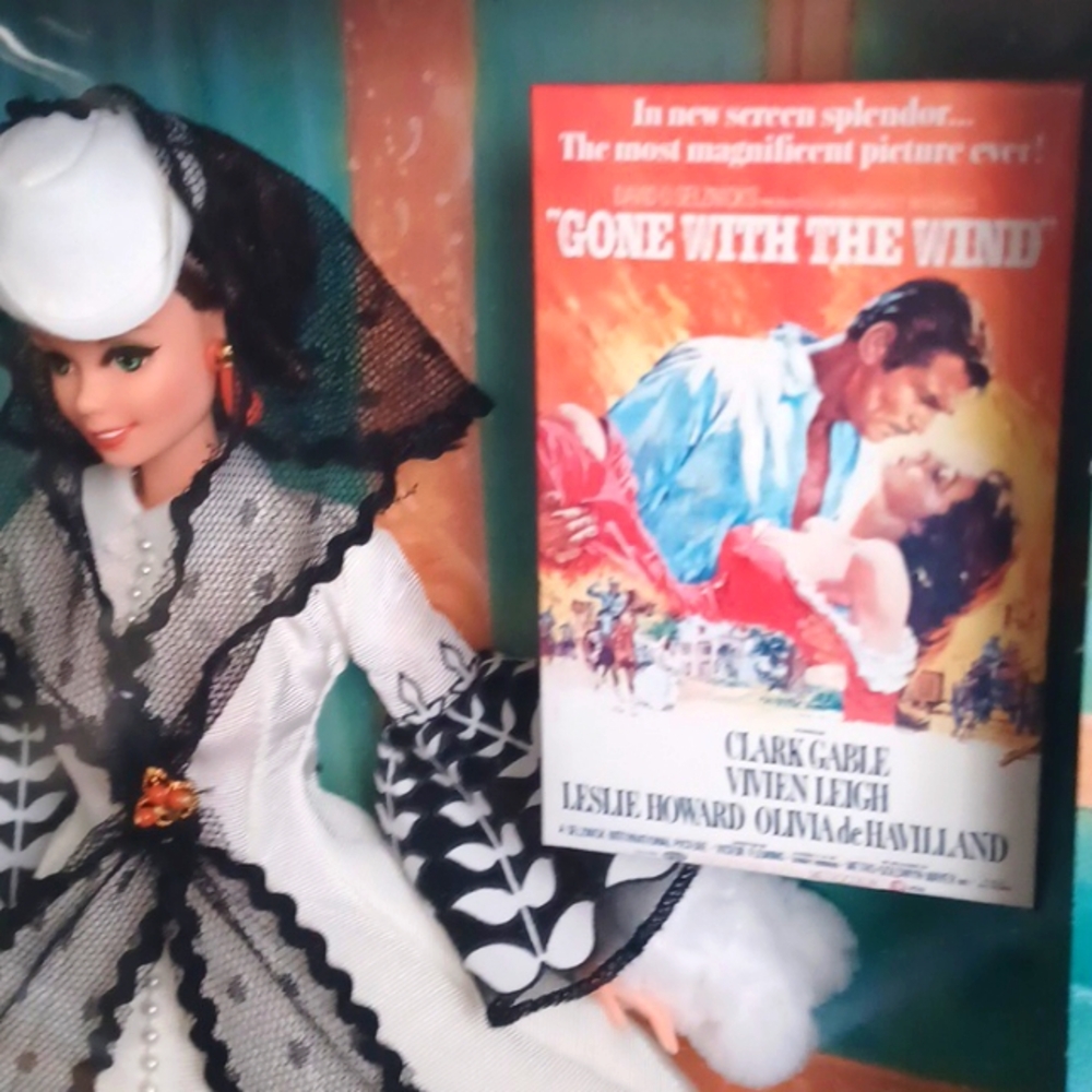 1994 Scarlett O' Hara Barbie Doll Hollywood Legends Collection Mattel White Gown